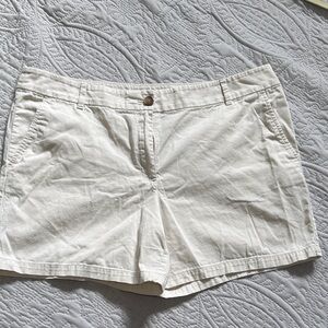 LOFT Women's Light Cream Shorts